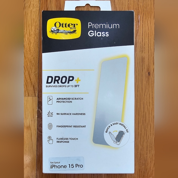 iPhone 15 Pro Premium Glass Screen Protector New in Box - Picture 1 of 3